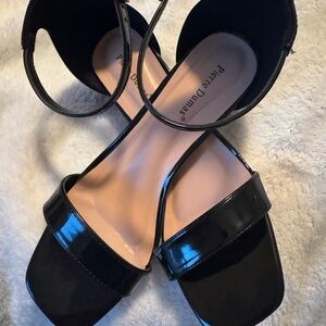 Pierre Dumas Glossy Black Sandals